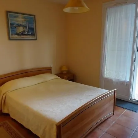 Maison Hyeres, 7 Pieces, 10 Personnes - Fr-1-335-120 * Hyères